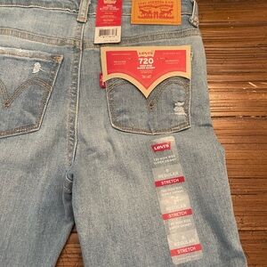 Brand new girls Levi’s jeans